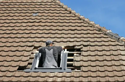 Pose de velux - Saint-Parize-le-Châtel